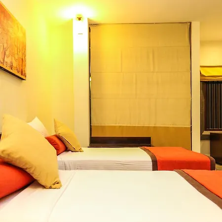 Oak Ray City Hotel Kandy Exterior foto