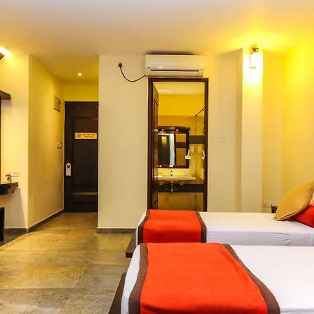Oak Ray City Hotel Kandy Exterior foto