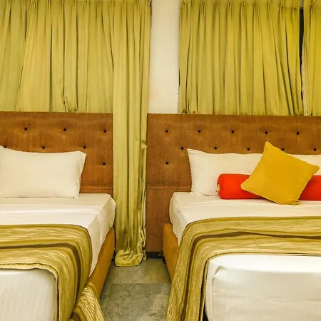 Oak Ray City Hotel Kandy Exterior foto