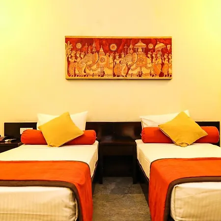 Oak Ray City Hotel Kandy Exterior foto